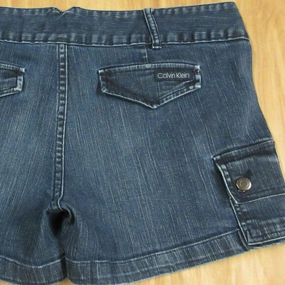 CALVIN KLEIN Cargo Utility Jean Shortie Shorts Sz 12/31 Dark Wash Stretch Denim - Picture 9 of 12